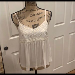 AE Beautiful Detailed Blouse.  Sz M.